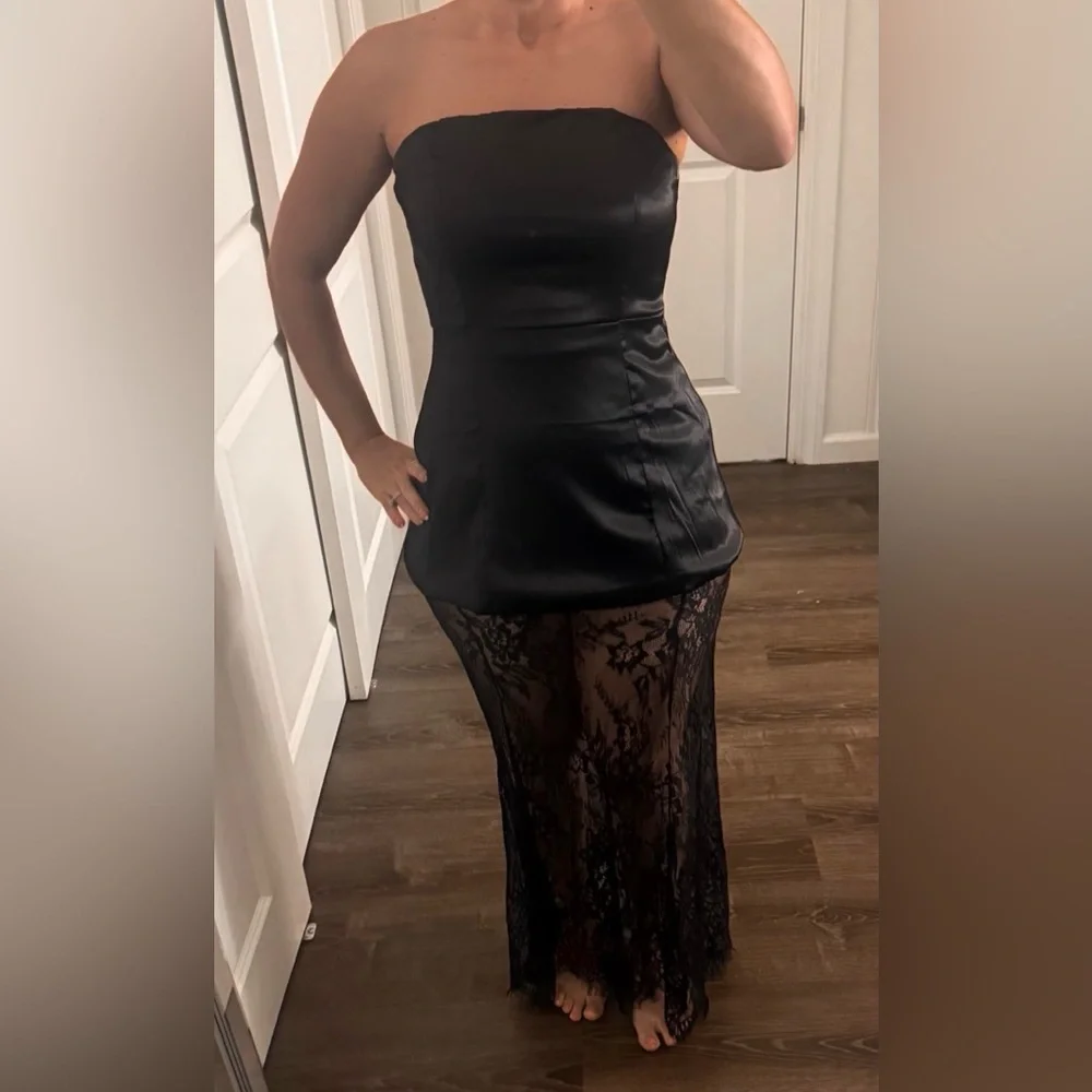 Elegant Black Lace Two Piece Set - Picture 2 of 2